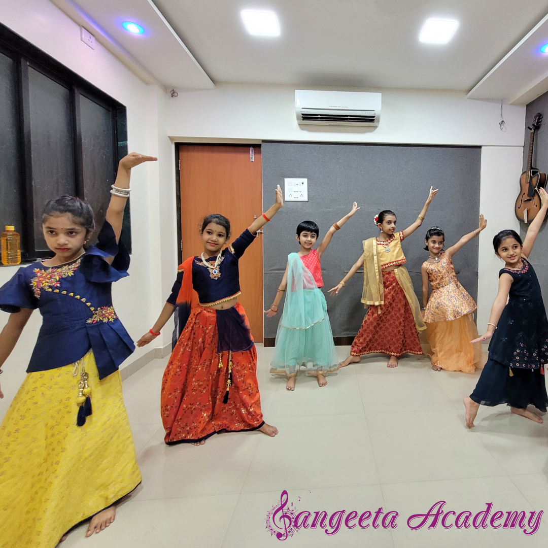 About Sangeeta Academy Thane