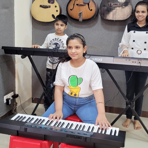 Learn Keyboard Sangeeta Academy Thane