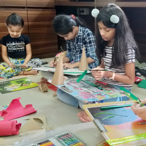 Learn Drawing and Painting classes Sangeeta Academy Thane